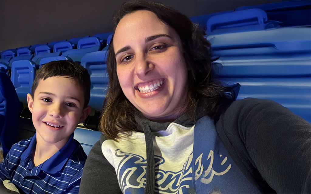 Samantha Johnson and her son at a UK basketball game
