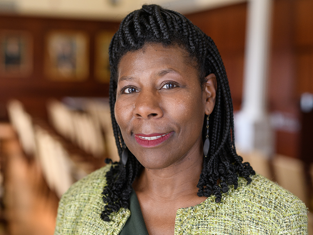 Headshot of Tamikia Dumas